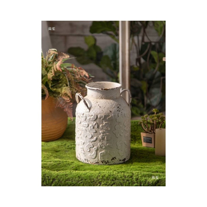 French Restaurant Tabletop Decoration Vase | Outdoor Courtyard Dried Flower Vase, Retro Old Crafts Flowerpot Ornaments, Pedestal Shape, Eclectic Style