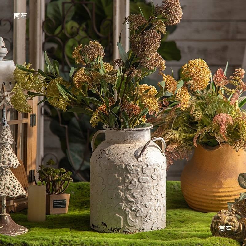 French Restaurant Tabletop Decoration Vase | Outdoor Courtyard Dried Flower Vase, Retro Old Crafts Flowerpot Ornaments, Pedestal Shape, Eclectic Style