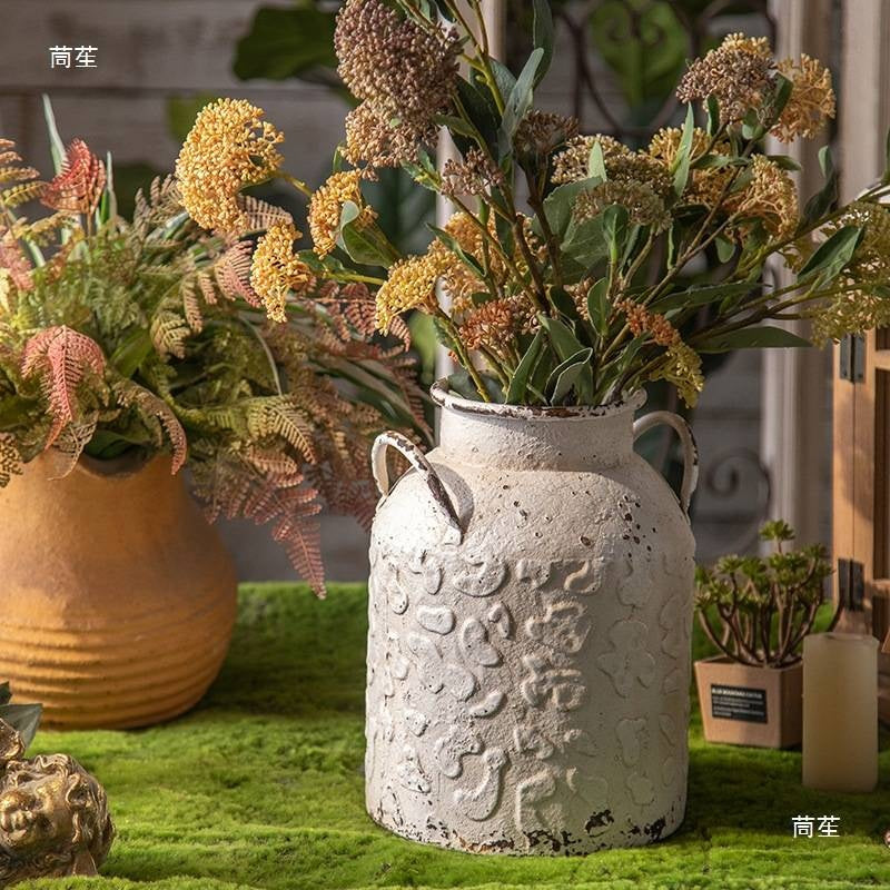 French Restaurant Tabletop Decoration Vase | Outdoor Courtyard Dried Flower Vase, Retro Old Crafts Flowerpot Ornaments, Pedestal Shape, Eclectic Style